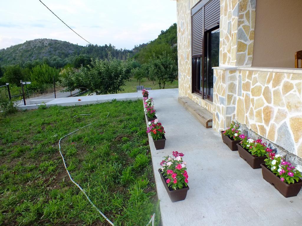 Holiday Home Ivana Virpazar Δωμάτιο φωτογραφία