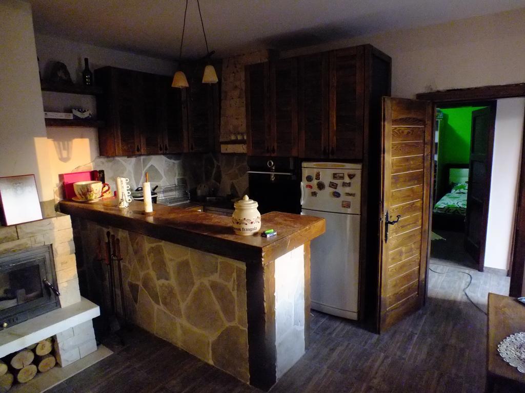 Holiday Home Ivana Virpazar Δωμάτιο φωτογραφία