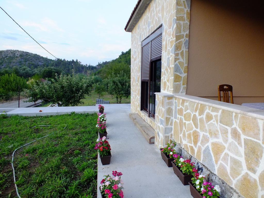 Holiday Home Ivana Virpazar Δωμάτιο φωτογραφία